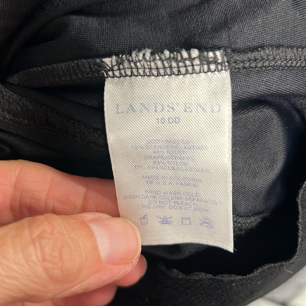 Lands' End Elegant Black One Piece Swimsuit - Picture 5 of 5